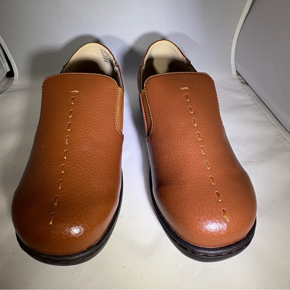 Comfortview Women’s Brown Leather Slip-On Shoes